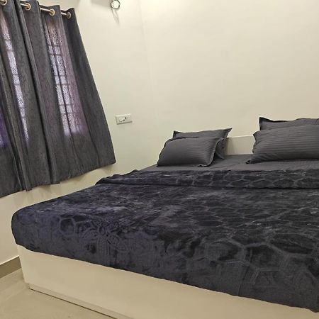 Thirunallar Heaven Homes Tirunallar ภายนอก รูปภาพ
