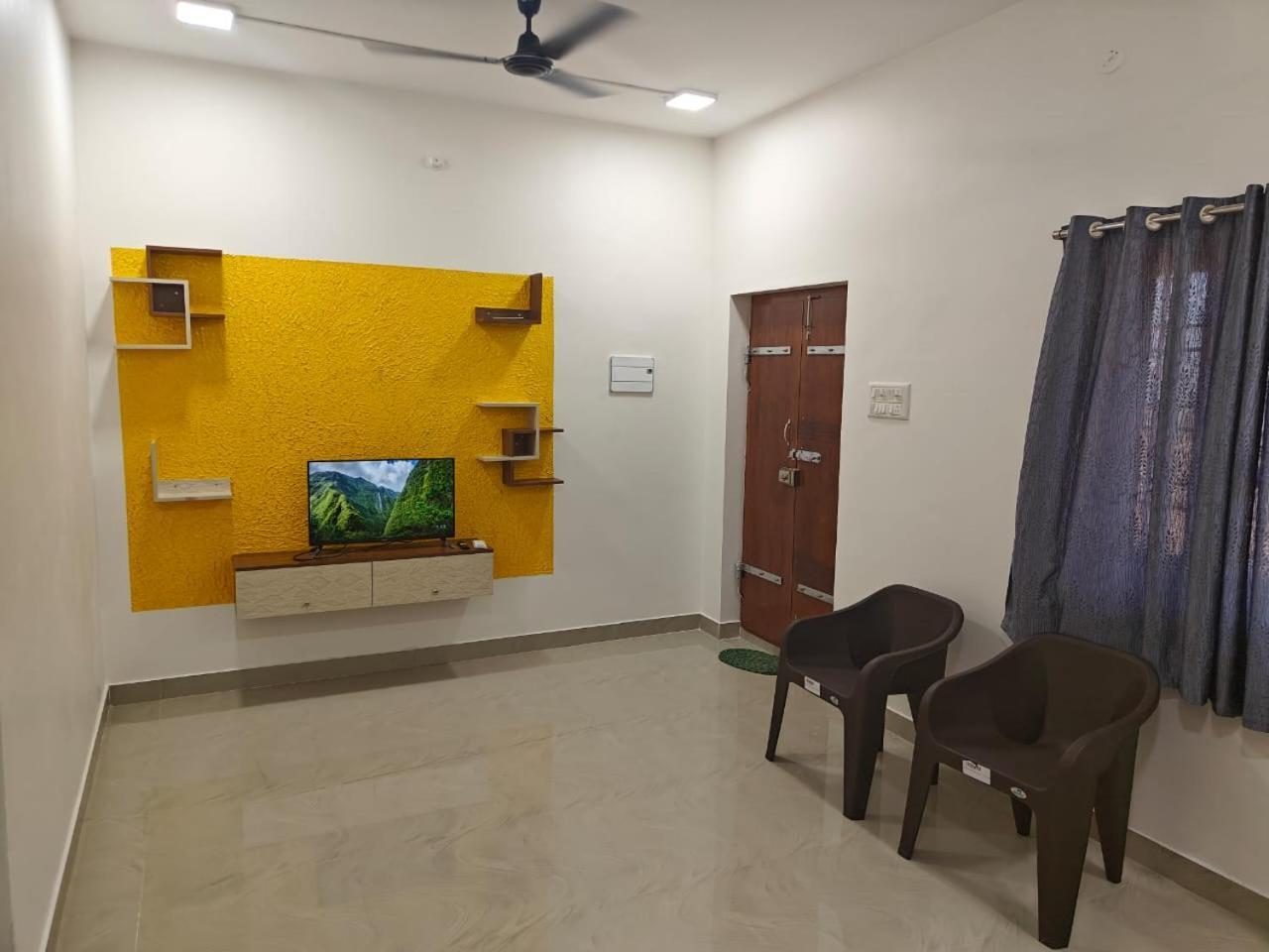 Thirunallar Heaven Homes Tirunallar ภายนอก รูปภาพ