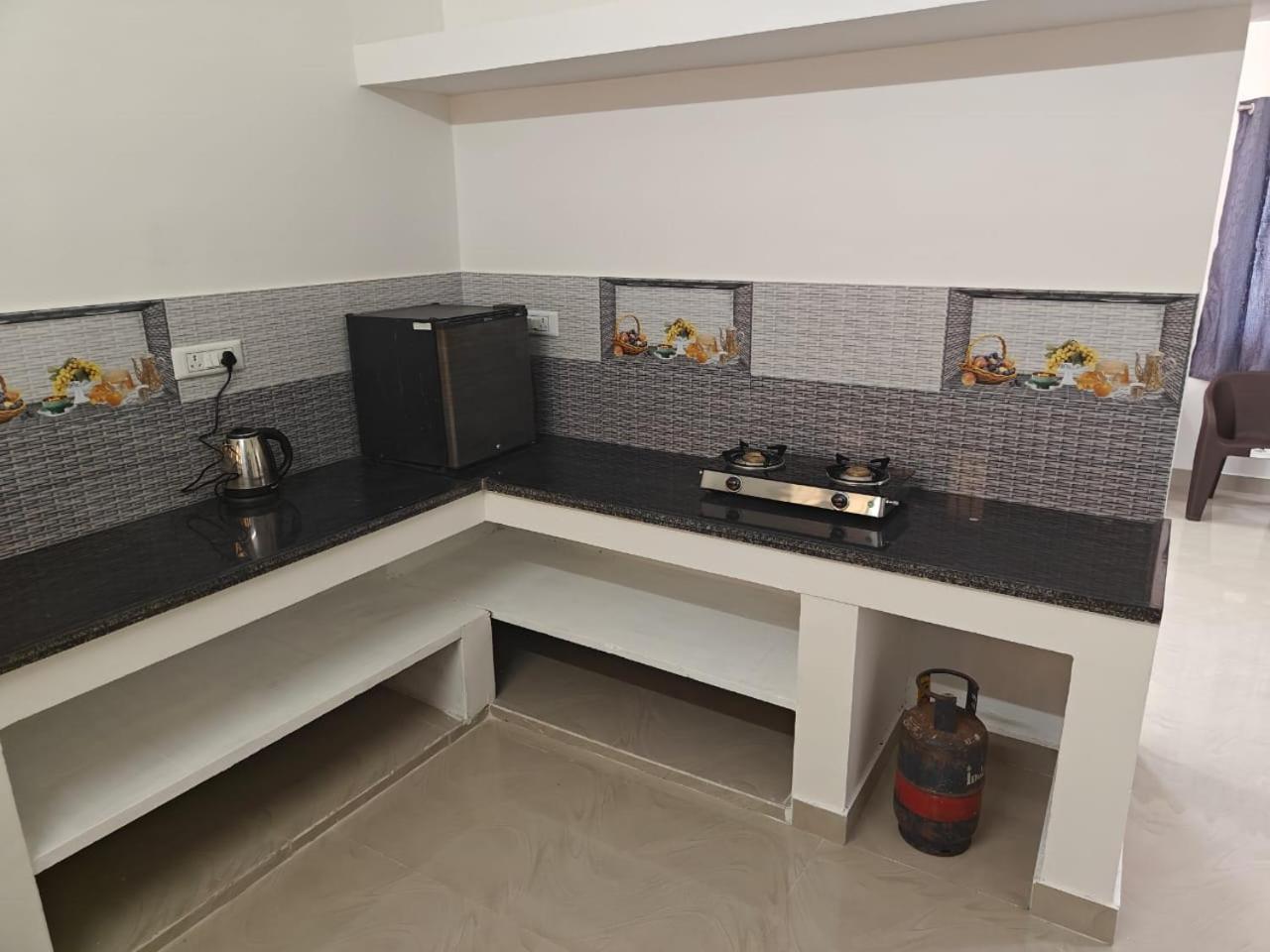 Thirunallar Heaven Homes Tirunallar ภายนอก รูปภาพ