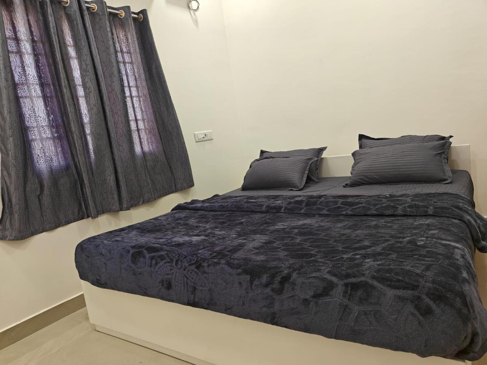 Thirunallar Heaven Homes Tirunallar ภายนอก รูปภาพ