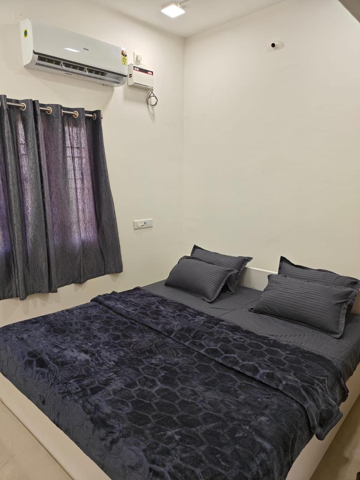 Thirunallar Heaven Homes Tirunallar ภายนอก รูปภาพ